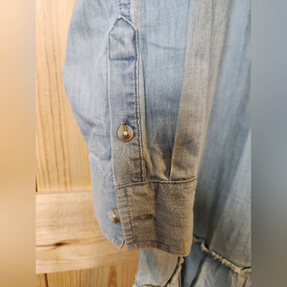 Wonderly Light Denim Wash Long Sleeve Button-Up Front Ruffle Hem Shirtdress NWOT - Picture 5 of 13